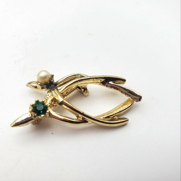 Twig wilderness brutalist gold tone emerald‎ green crystal brooch - Picture 1 of 3